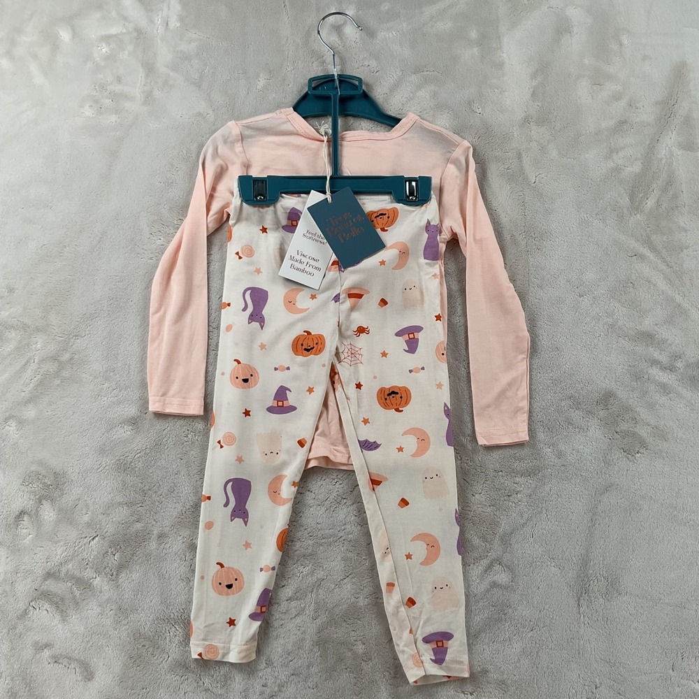 Tres Beau et Belle Kids Bamboo Pajama Set Pink Little Ghoul Gang Halloween 2T - Picture 5 of 6